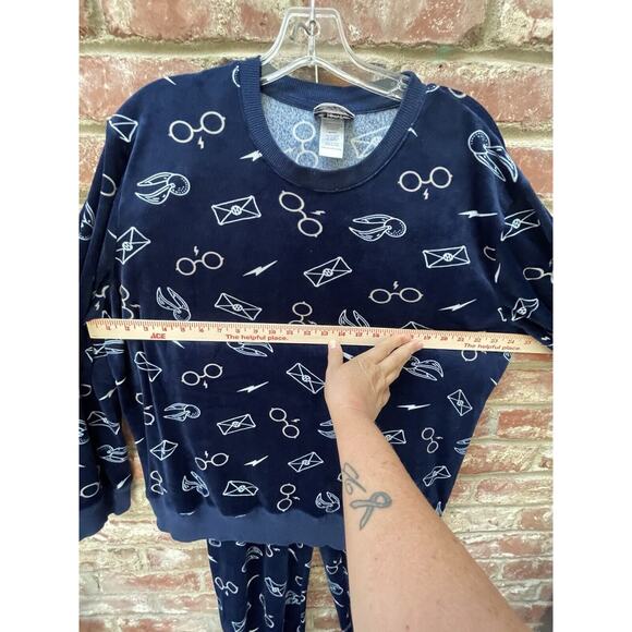 Harry Potter Wizarding World Ladies' Silky Stretch Velour 2PC Pajama Set XL EUC - Picture 10 of 14